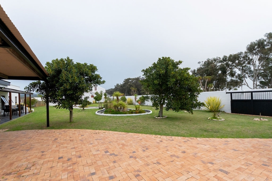 To Let 4 Bedroom Property for Rent in Long Acres Country Estate Western Cape